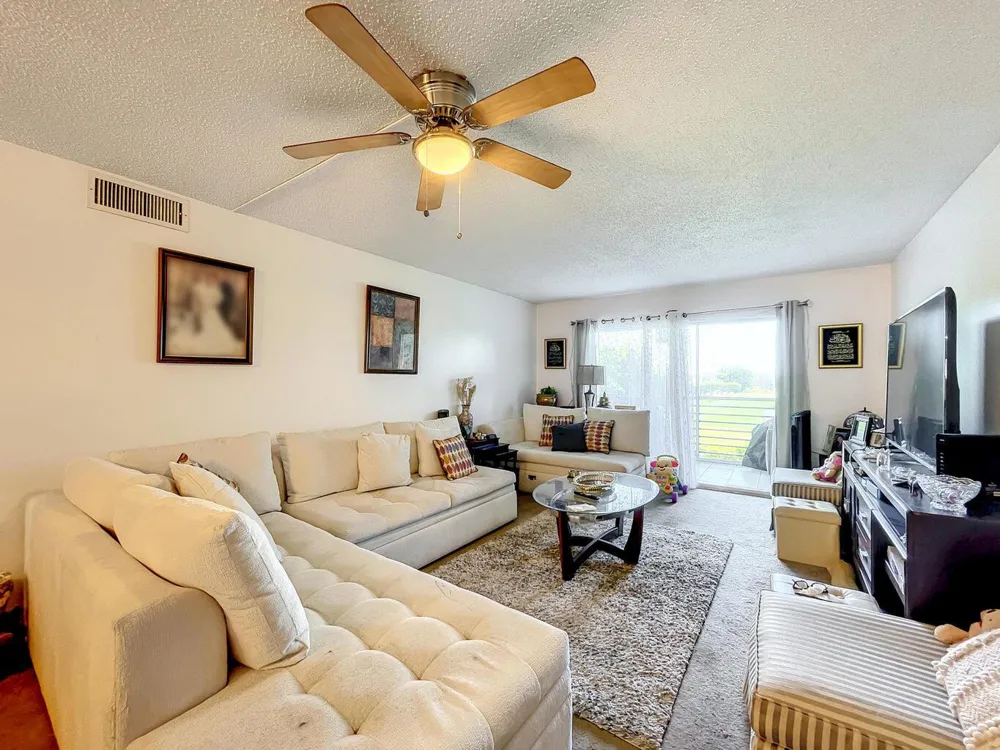 3205 Portofino Point #B4 Coconut Creek, FL 33066