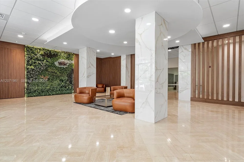 250 174th St #2211 Sunny Isles Beach, FL 33160