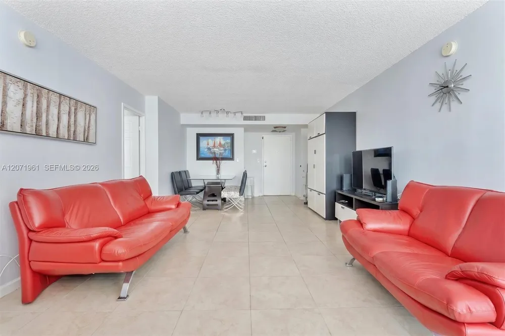 250 174th St #2211 Sunny Isles Beach, FL 33160