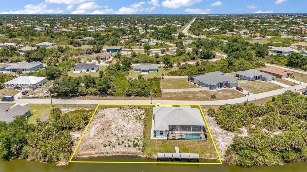 13926 Allamanda Cir Other City - In The State Of Florida, FL 33981