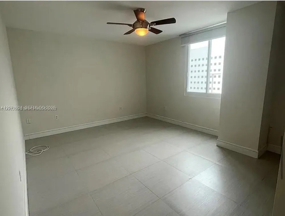 850 Miami Ave #W-2205 Miami, FL 33136