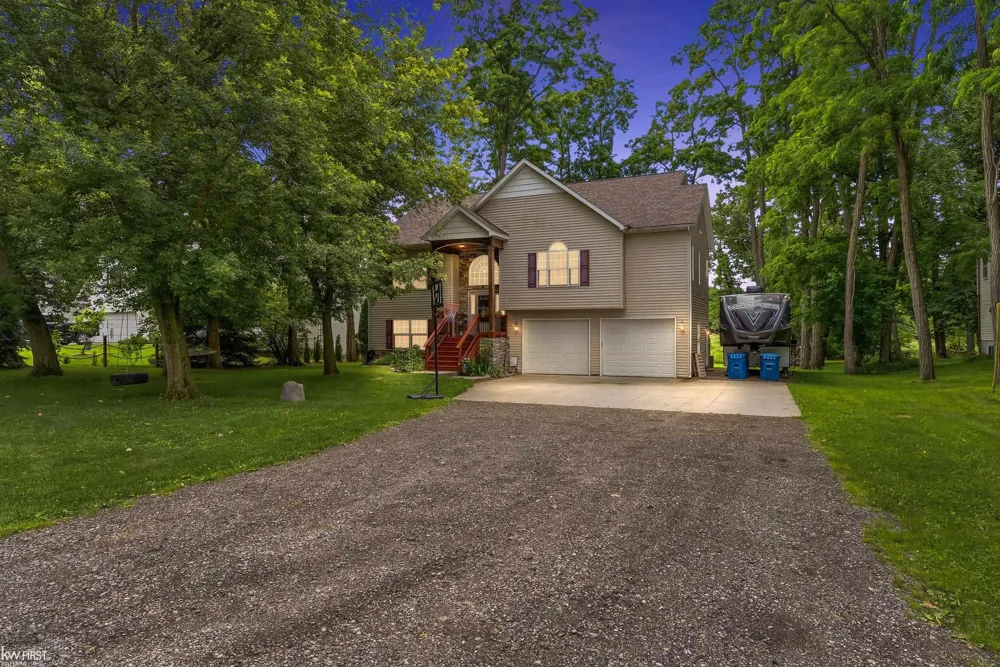 1539 W Rolston Road Linden City, MI 48451