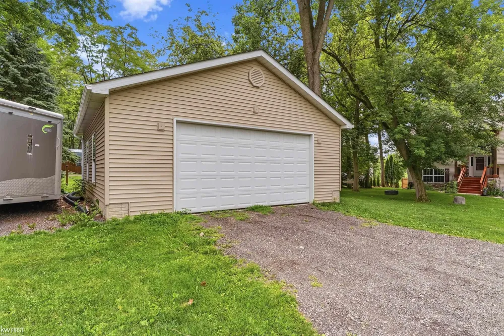 1539 W Rolston Road Linden City, MI 48451