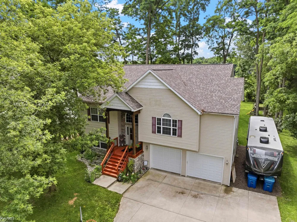 1539 W Rolston Road Linden City, MI 48451