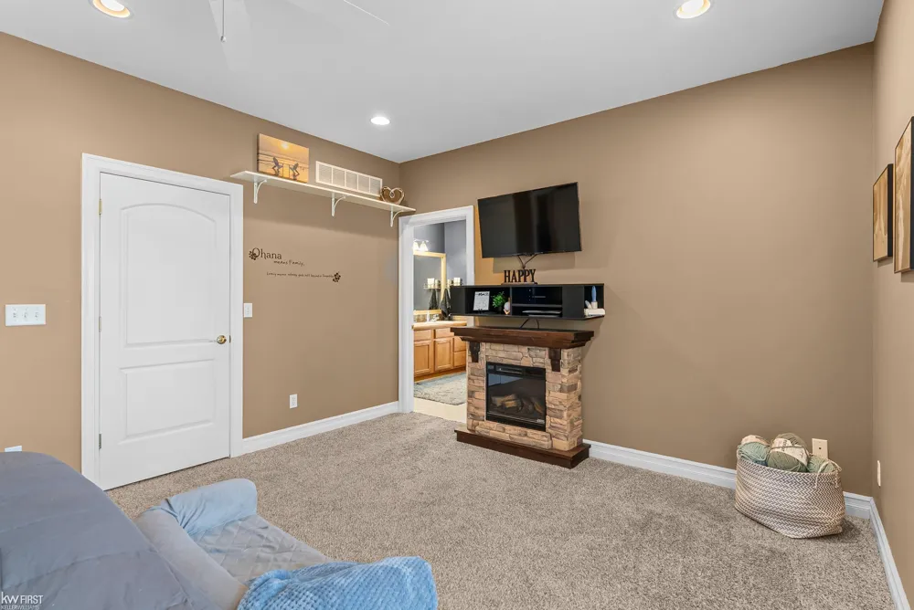 1539 W Rolston Road Linden City, MI 48451