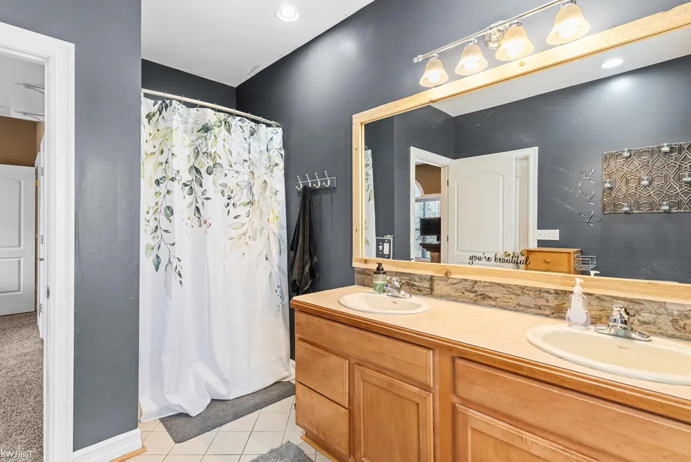 1539 W Rolston Road Linden City, MI 48451
