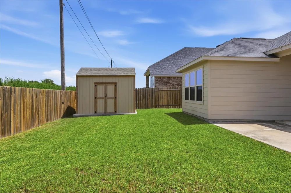 11116 Crawford Street Texas City, TX 77591