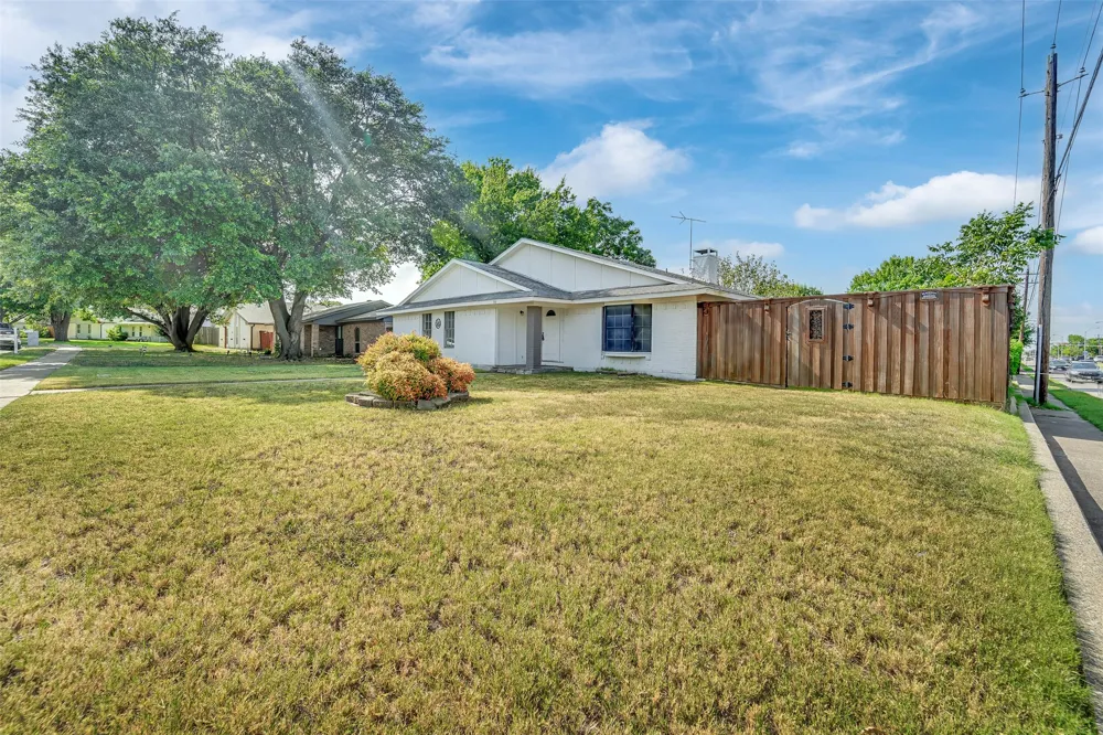 2135 Wheaton Drive Richardson, TX 75081