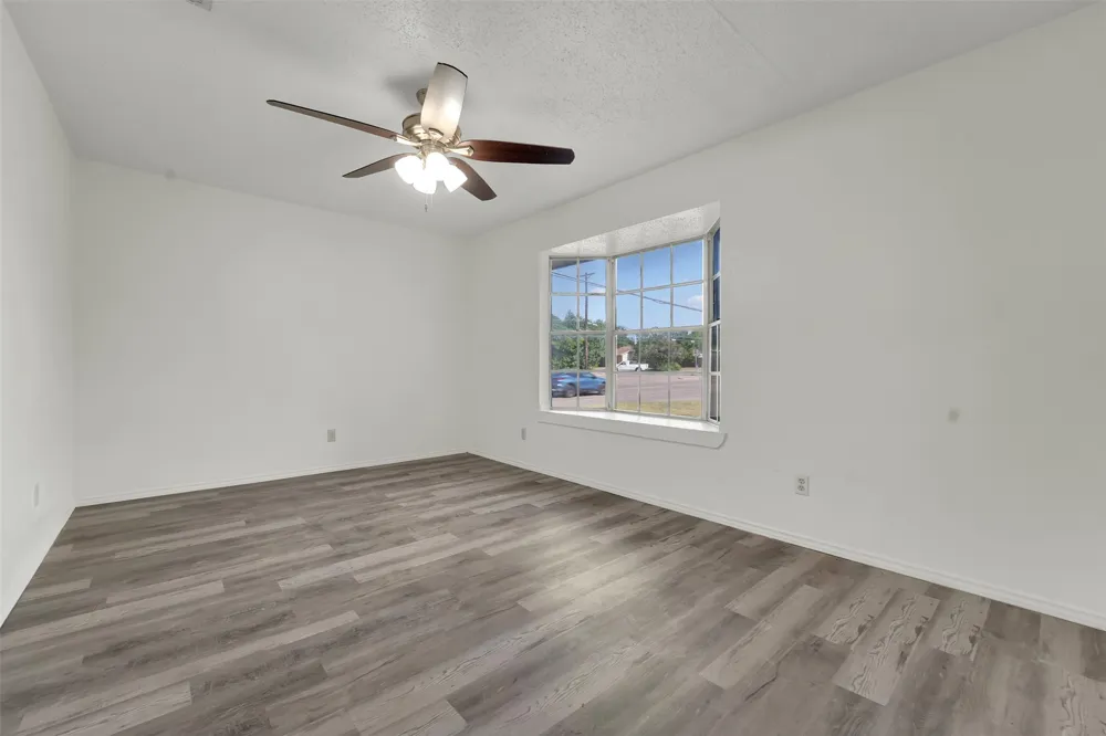 2135 Wheaton Drive Richardson, TX 75081