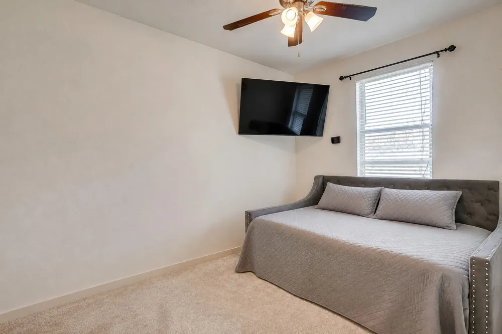 6449 Iron Horse Boulevard North Richland Hills, TX 76180