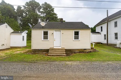 113 DAVIS LANE