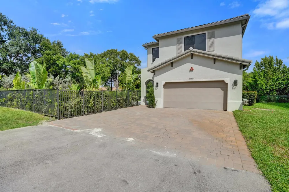 13145 Addilyn Court Davie, FL 33325