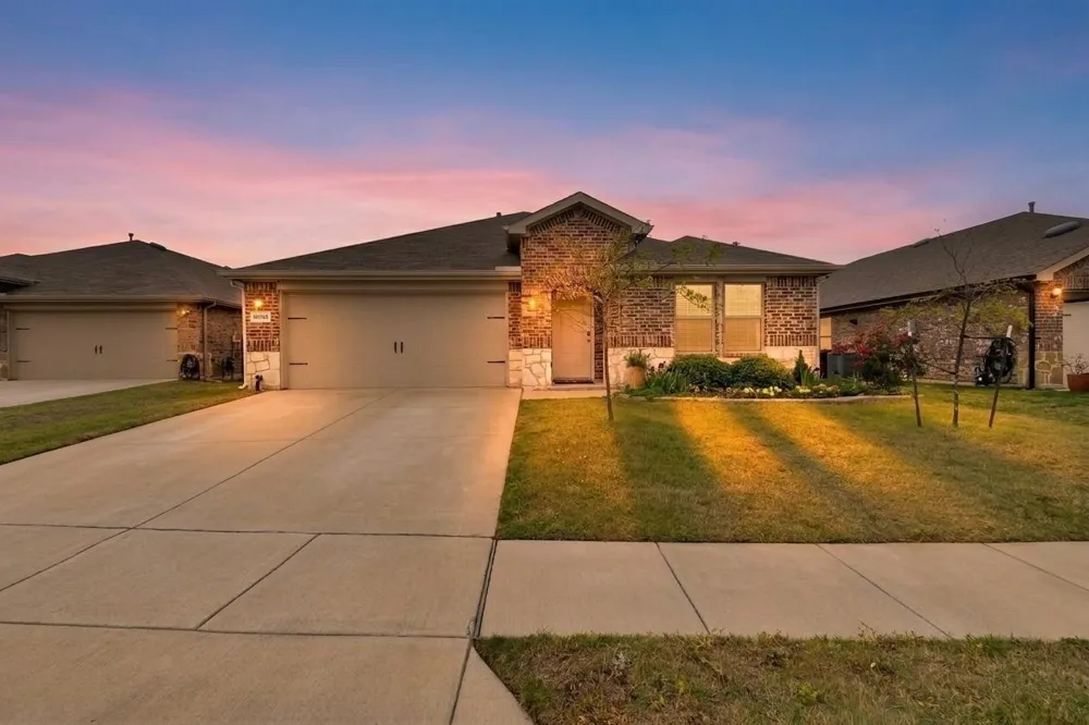 3223 Buttonbush Drive Royse City, TX 75189