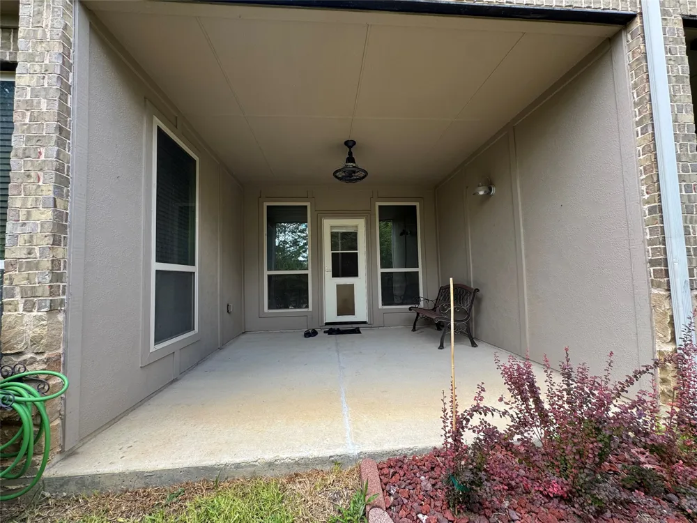 6464 Naples Drive Irving, TX 75039