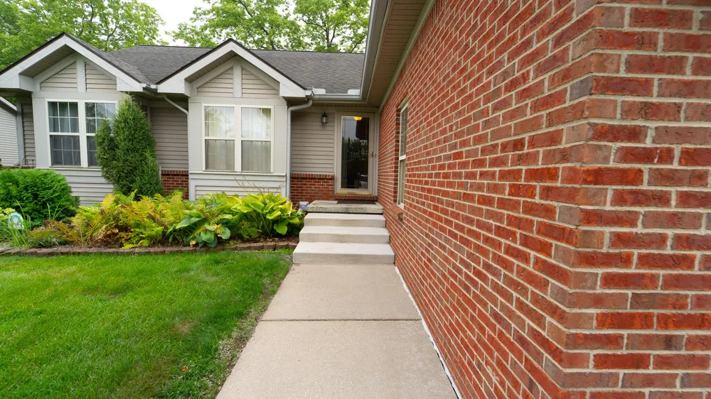 9084 Colony Park Drive Ypsilanti, MI 48197