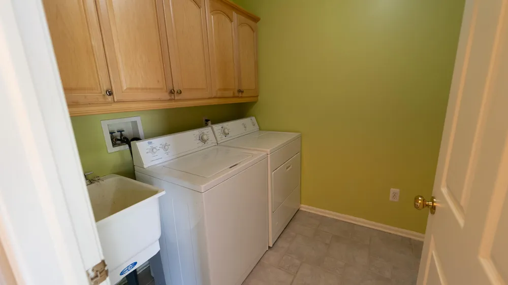 9084 Colony Park Drive Ypsilanti, MI 48197