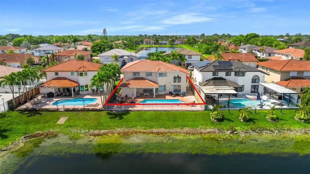 15753 SW 43rd St Miami, FL 33185