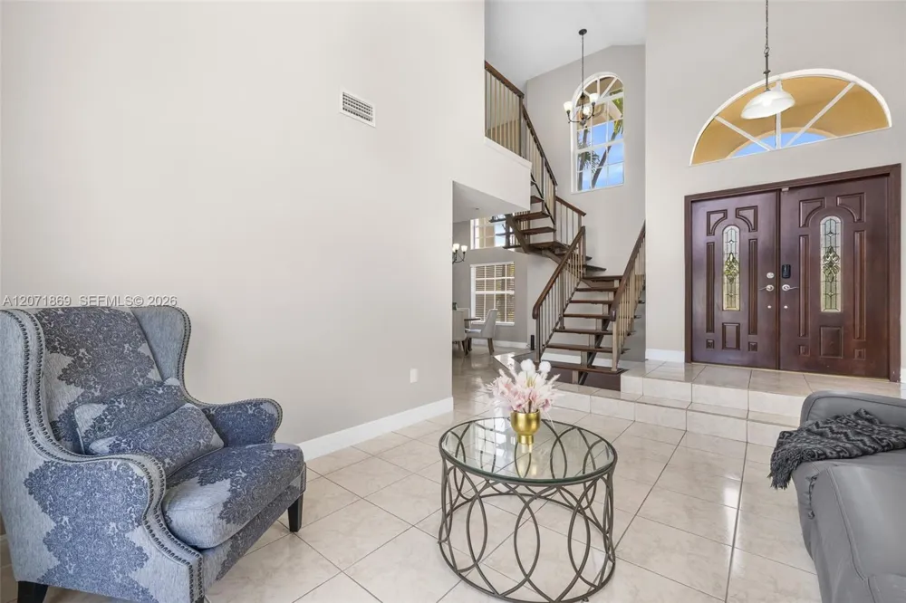 15753 SW 43rd St Miami, FL 33185
