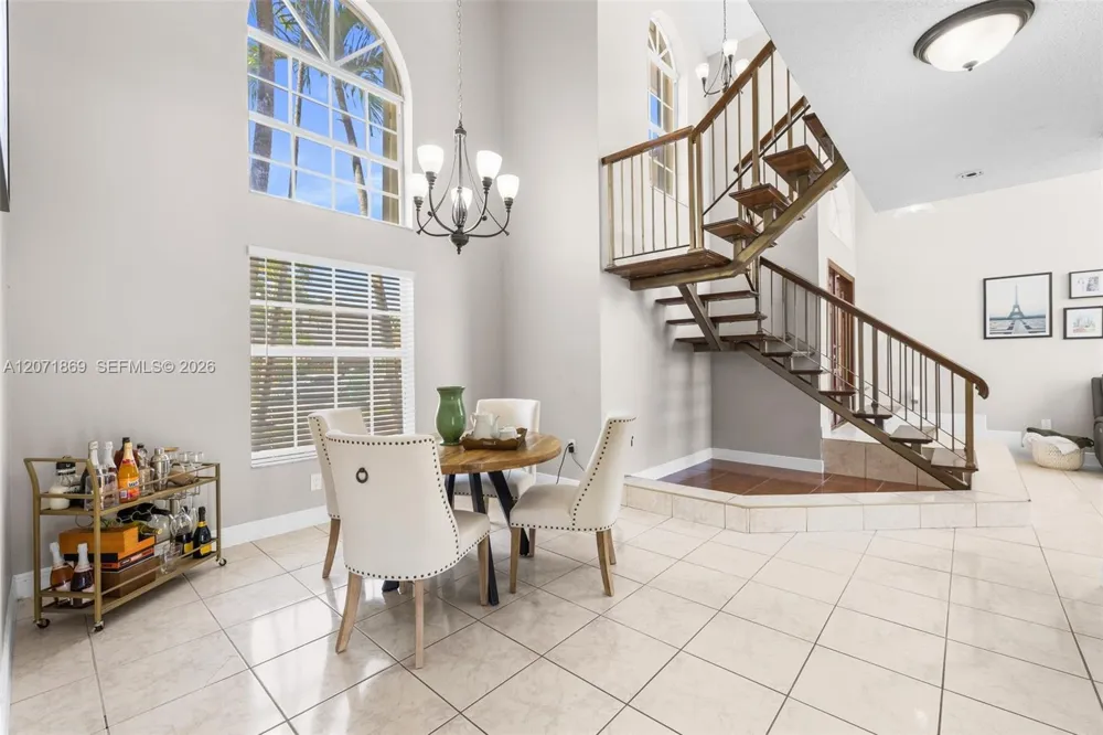15753 SW 43rd St Miami, FL 33185