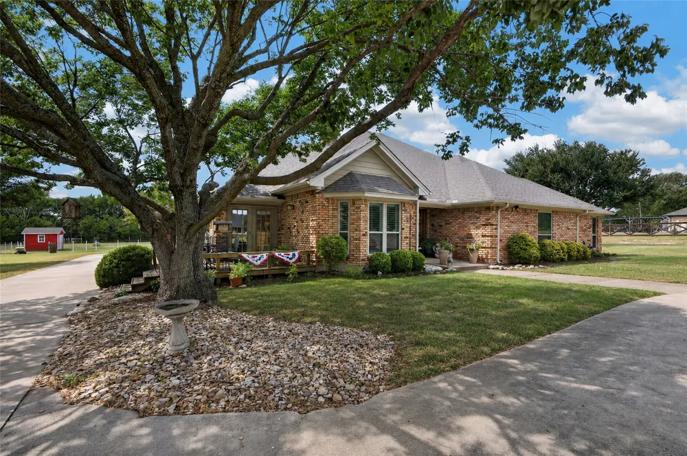 1821 Meadow Ranch Road McKinney, TX 75071