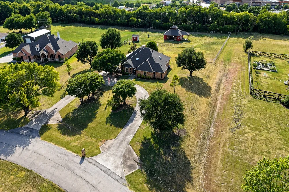1821 Meadow Ranch Road McKinney, TX 75071