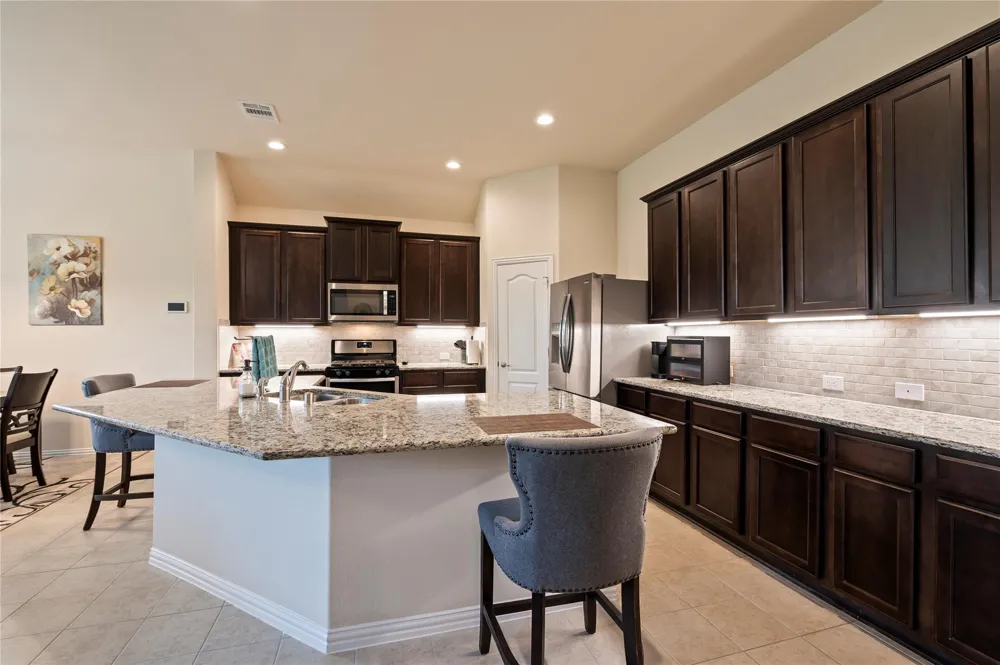 13213 Anchor Isle Court Texas City, TX 77568