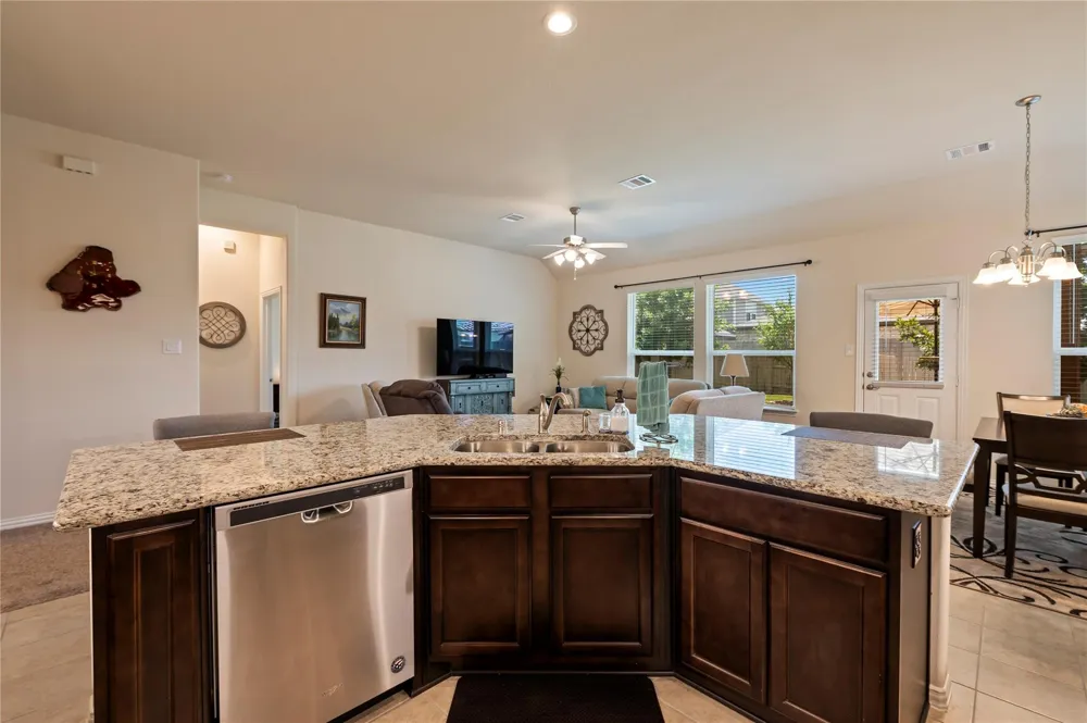 13213 Anchor Isle Court Texas City, TX 77568
