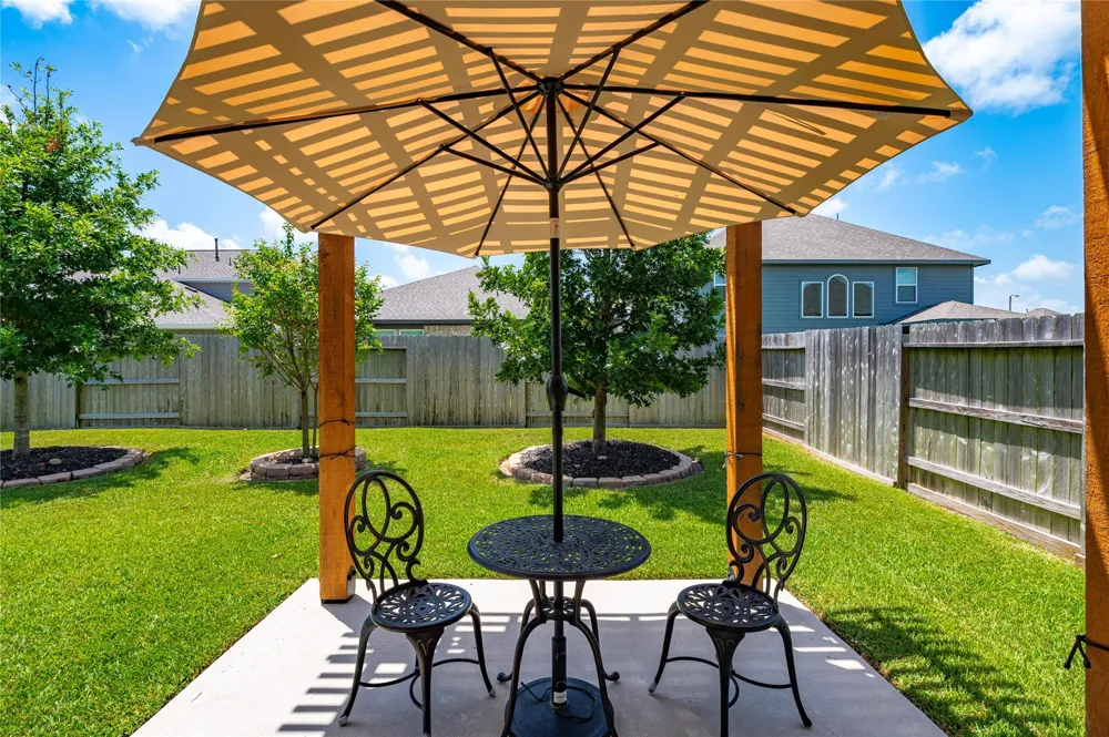13213 Anchor Isle Court Texas City, TX 77568