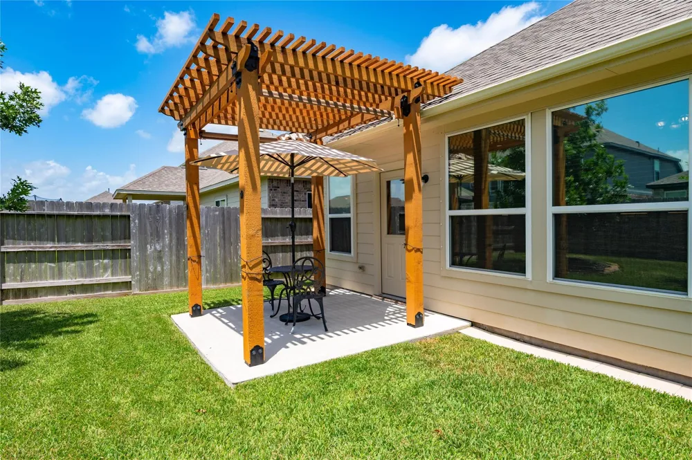 13213 Anchor Isle Court Texas City, TX 77568