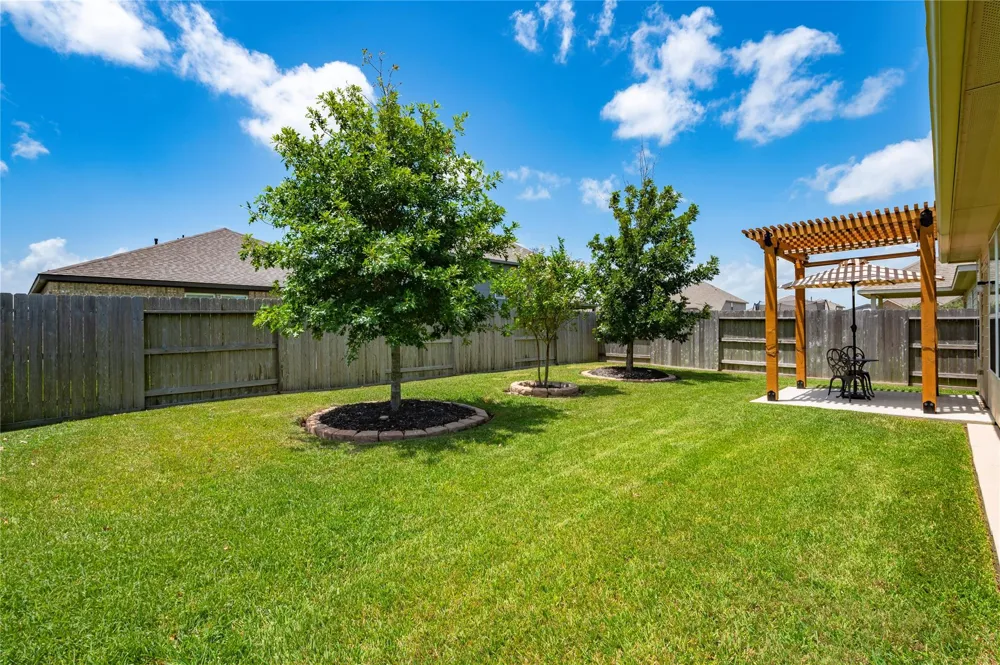 13213 Anchor Isle Court Texas City, TX 77568