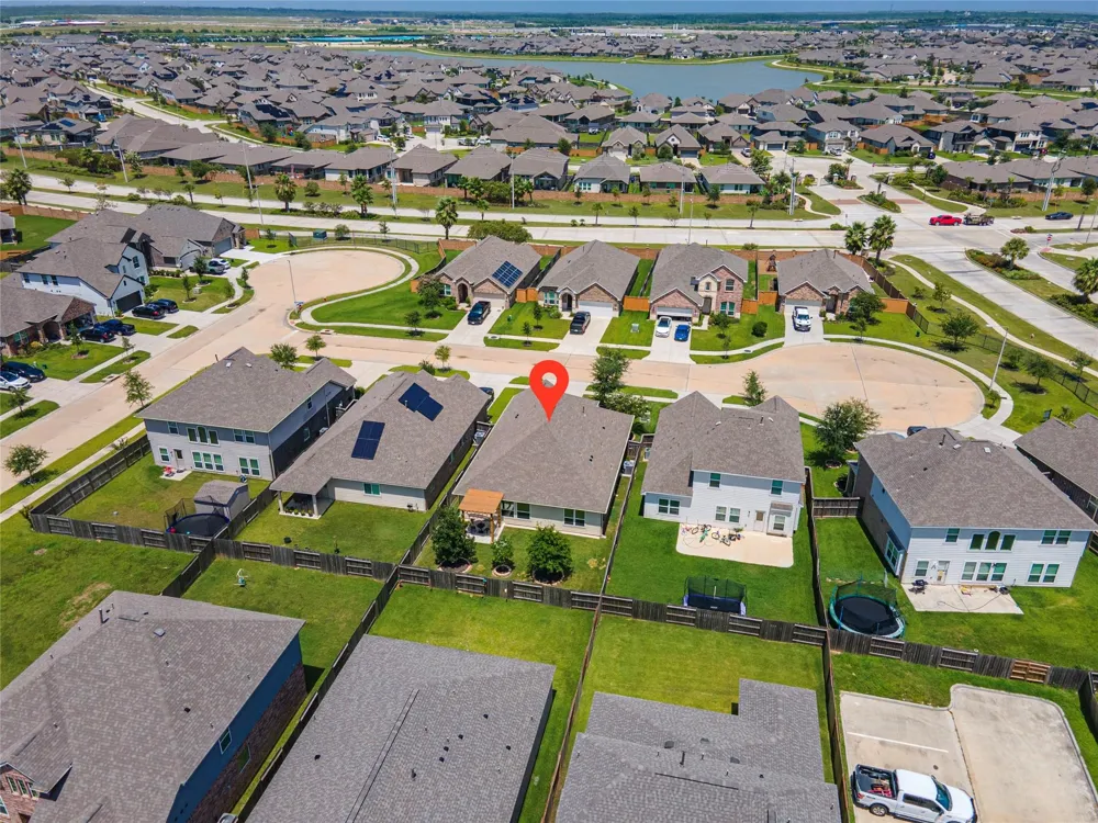 13213 Anchor Isle Court Texas City, TX 77568