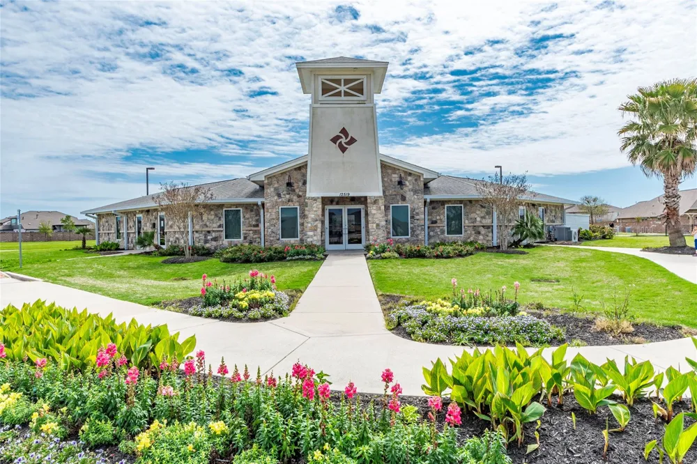 13213 Anchor Isle Court Texas City, TX 77568