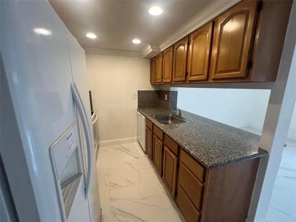 5847 BLUEBERRY COURT #85 Lauderhill, FL 33313