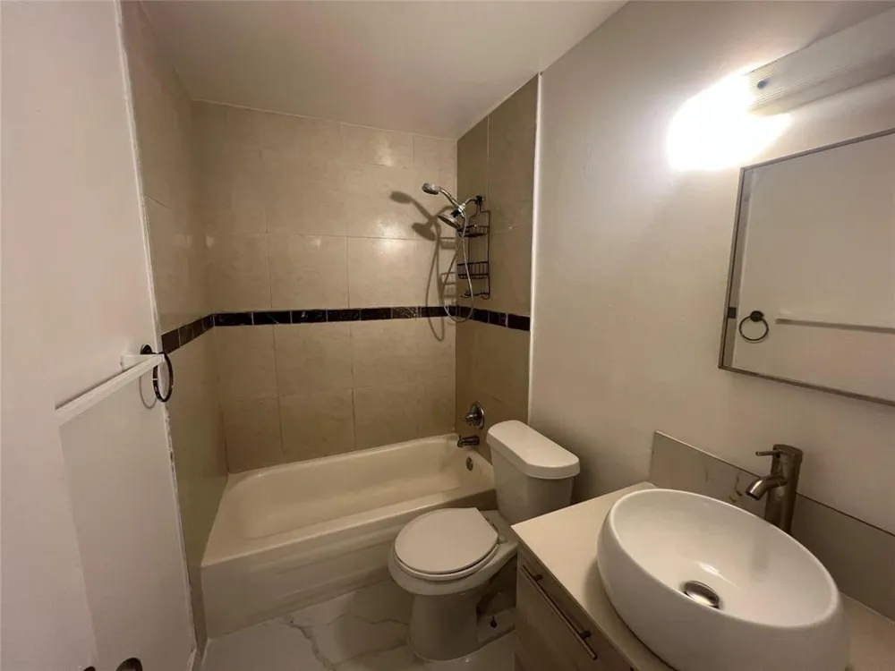 5847 BLUEBERRY COURT #85 Lauderhill, FL 33313