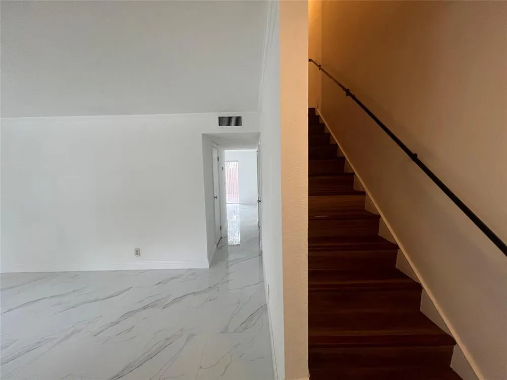 5847 BLUEBERRY COURT #85 Lauderhill, FL 33313