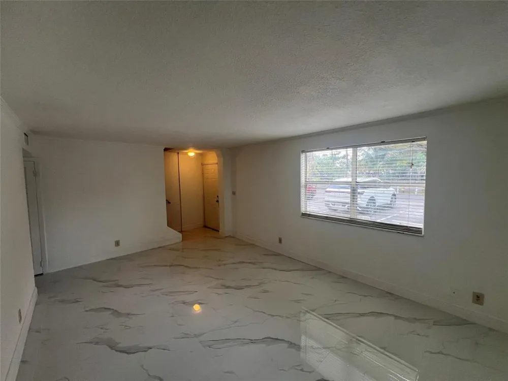 5847 BLUEBERRY COURT #85 Lauderhill, FL 33313