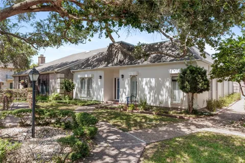 3535 Santa Fe Street #34