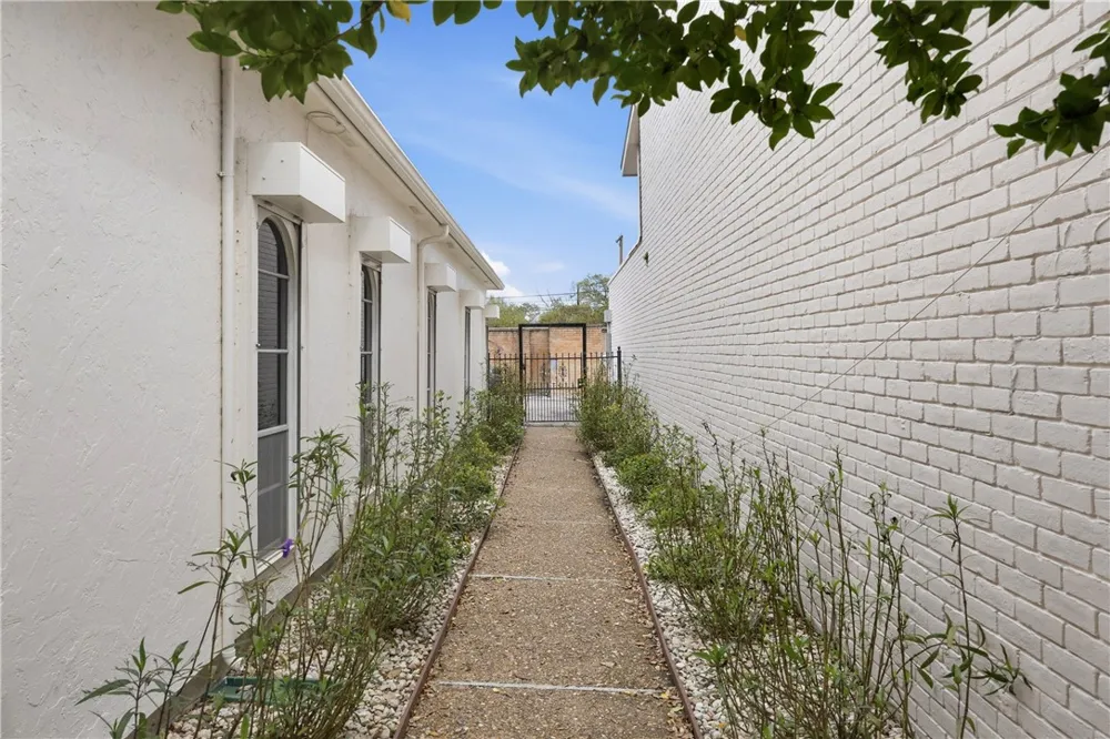 3535 Santa Fe Street #34 Corpus Christi, TX 78411