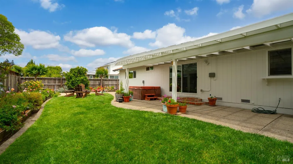 3 Miranda Court Novato, CA 94947