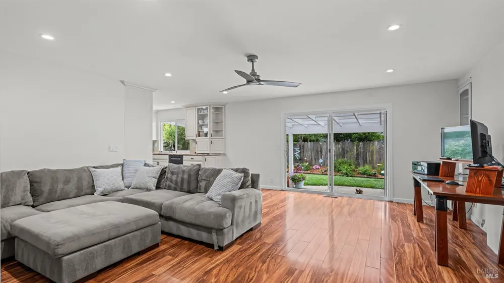 3 Miranda Court Novato, CA 94947