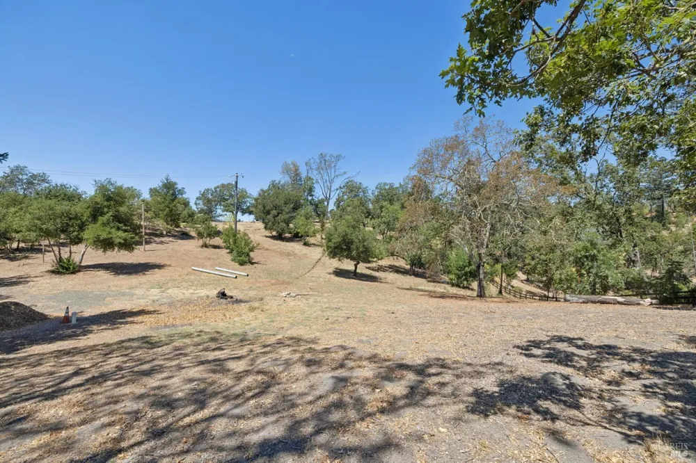 1128 Bennett Lane Calistoga, CA 94515