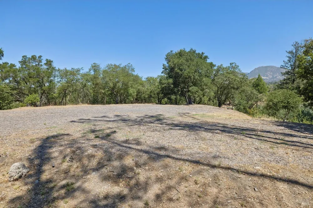 1128 Bennett Lane Calistoga, CA 94515