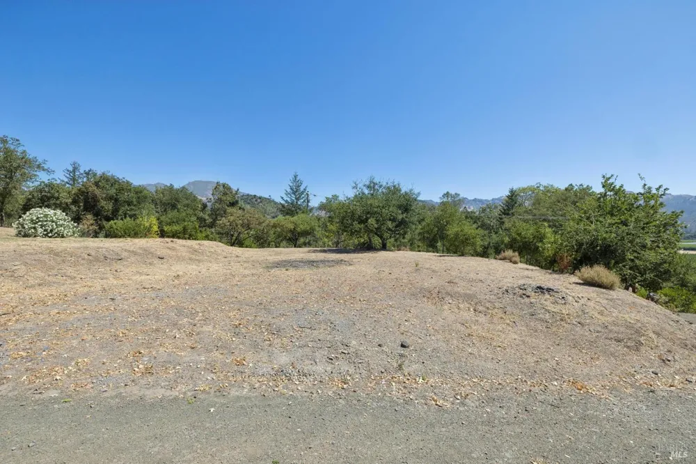1128 Bennett Lane Calistoga, CA 94515