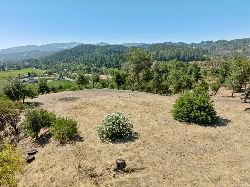 1128 Bennett Lane Calistoga, CA 94515