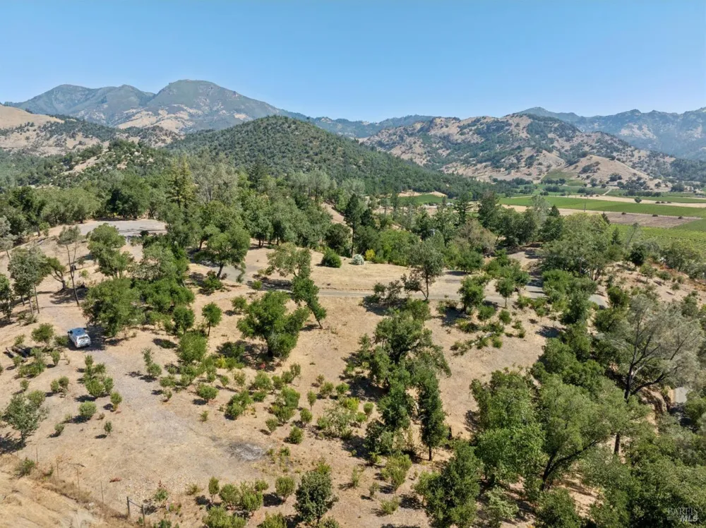 1128 Bennett Lane Calistoga, CA 94515