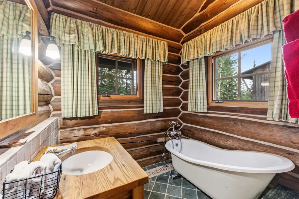 264 Pearl Lane Silverthorne, CO 80498