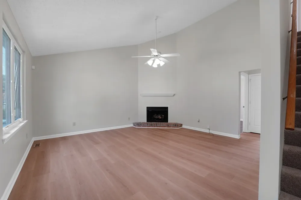 104 Edgehill Ln Hendersonville, TN 37075