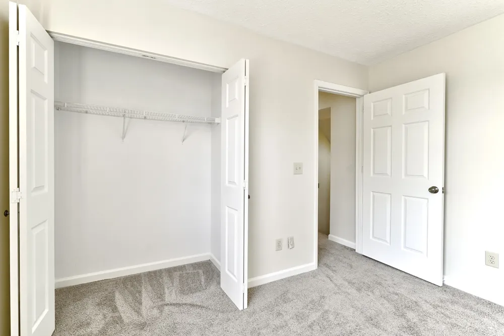 104 Edgehill Ln Hendersonville, TN 37075