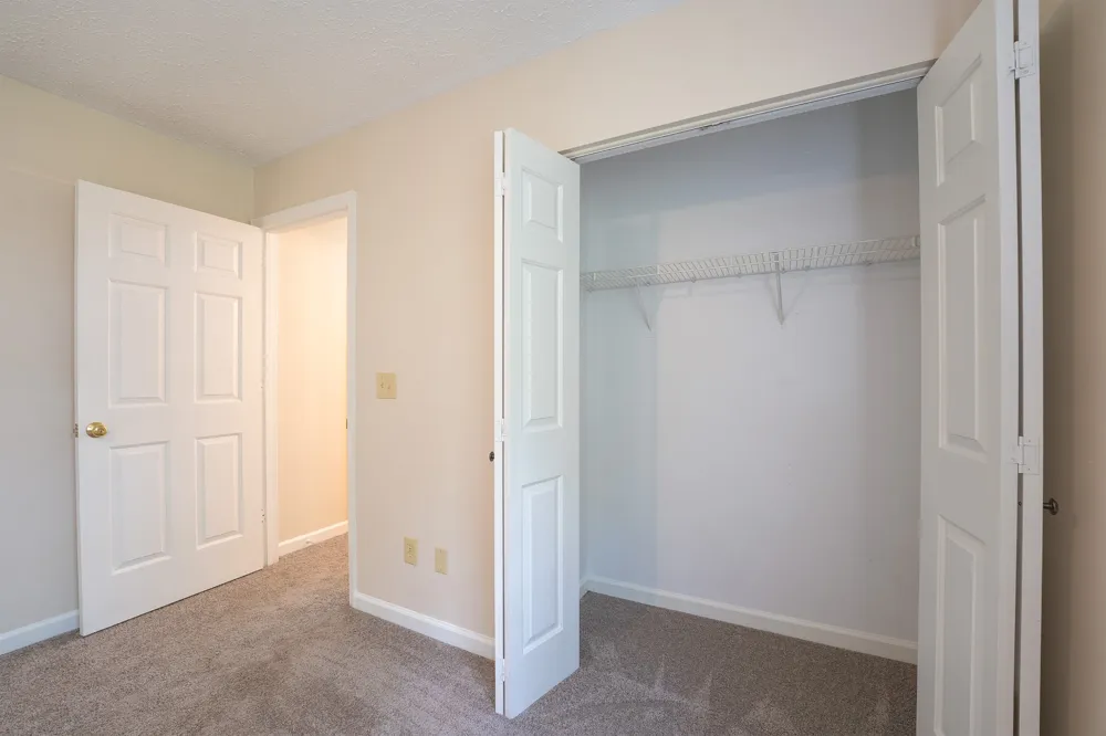 104 Edgehill Ln Hendersonville, TN 37075