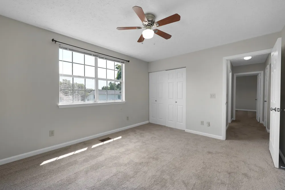 104 Edgehill Ln Hendersonville, TN 37075